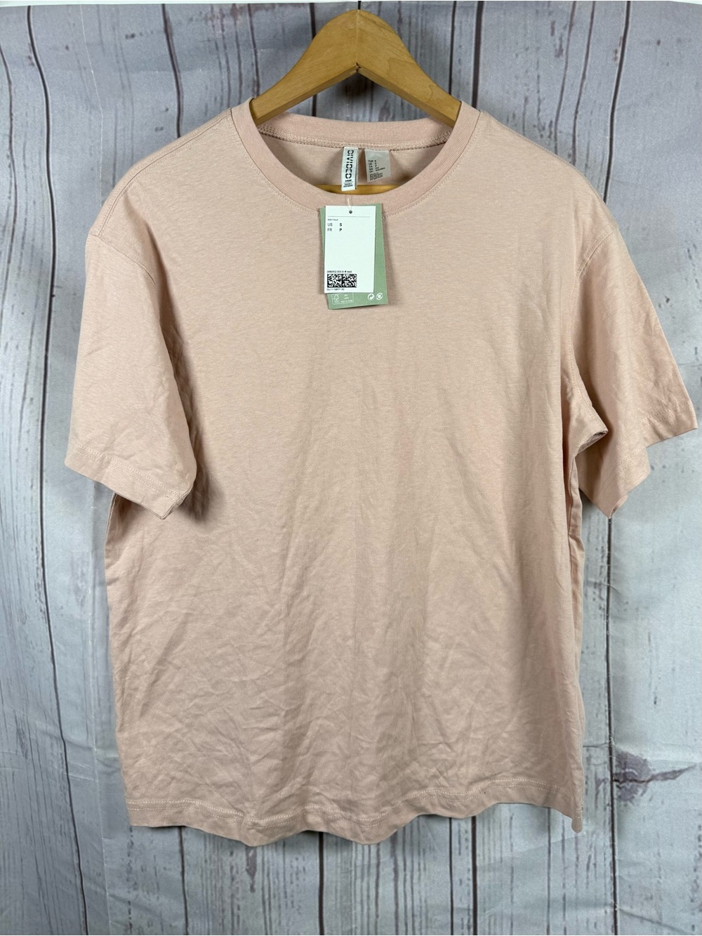 Divided by H&M Men’s plain Tee Size S in blush